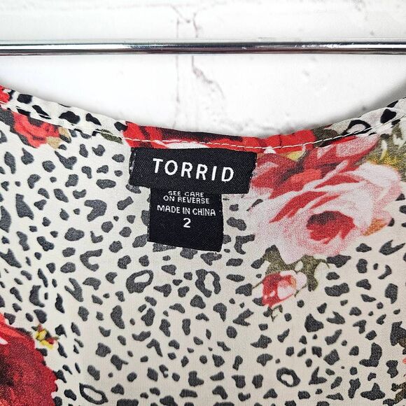 TORRID Rockabilly Lightweight Semi Sheer Leopard Print Rose Floral Tank Top 2 L - Picture 3 of 6